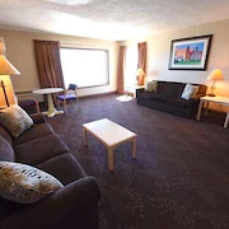 Bridge Vista Beach Hotel&Convention Center Mackinaw Stadt Exterior foto