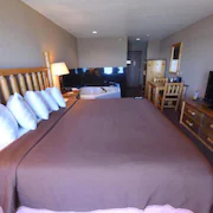 Bridge Vista Beach Hotel&Convention Center Mackinaw Stadt Exterior foto