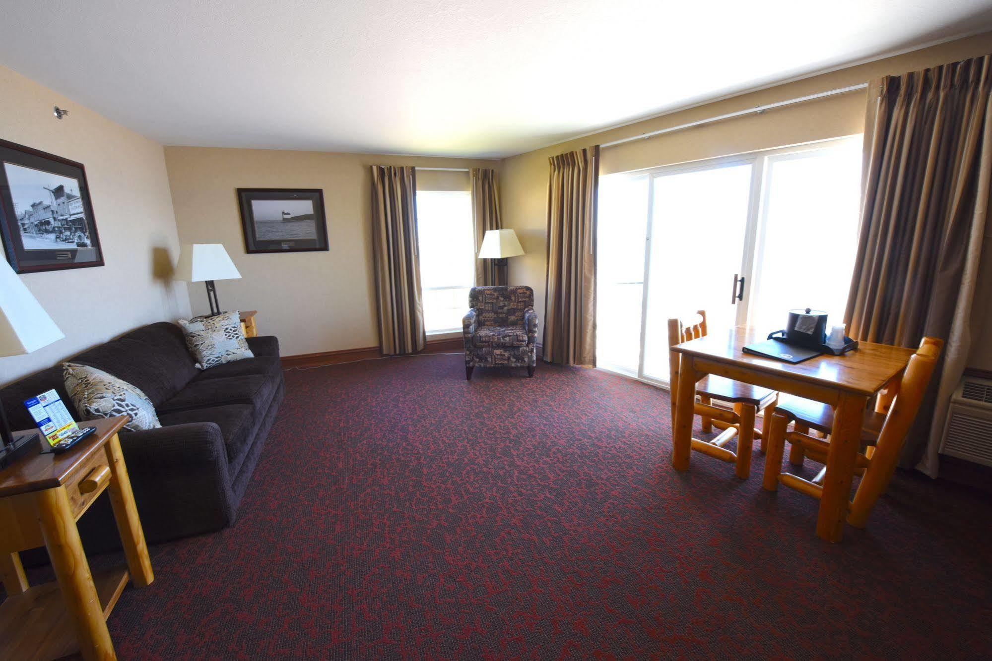 Bridge Vista Beach Hotel&Convention Center Mackinaw Stadt Exterior foto